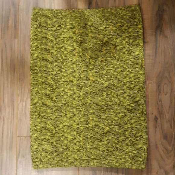 BCBG Generation Bandage Pencil Skirt. Size M/L - Picture 1 of 4